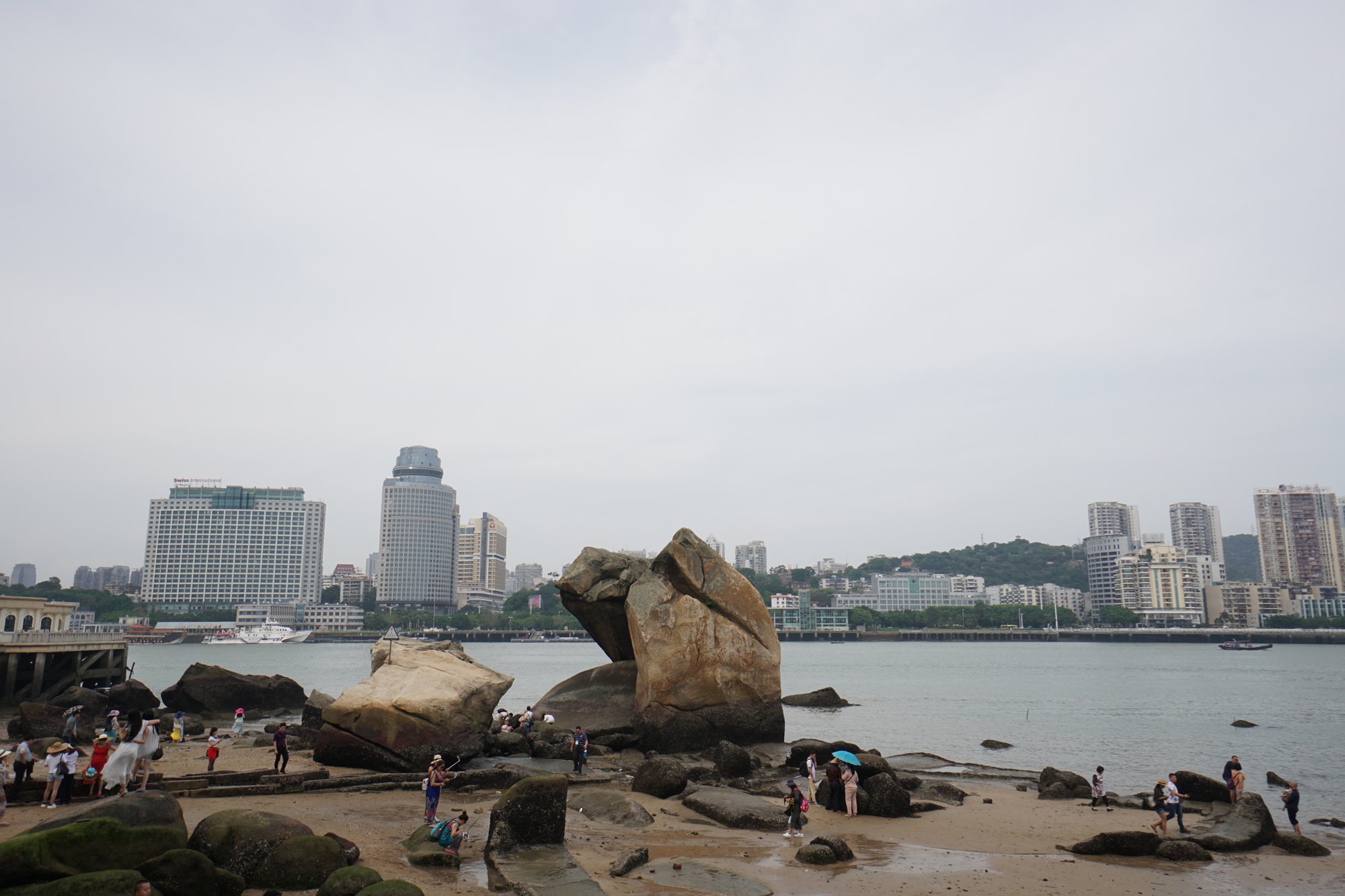 コロンス島の海岸