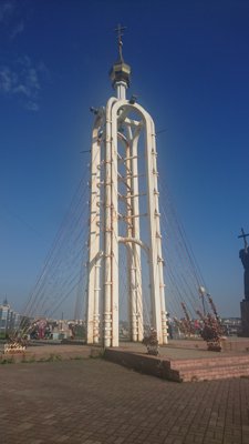 鷲の巣展望台の十字架塔